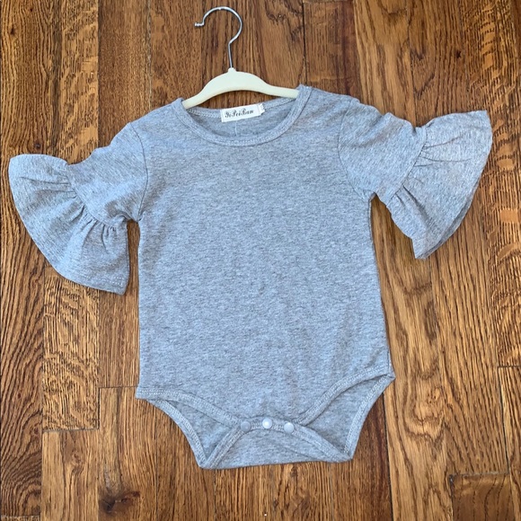 Other - 🌊 Gray bell sleeve onesie